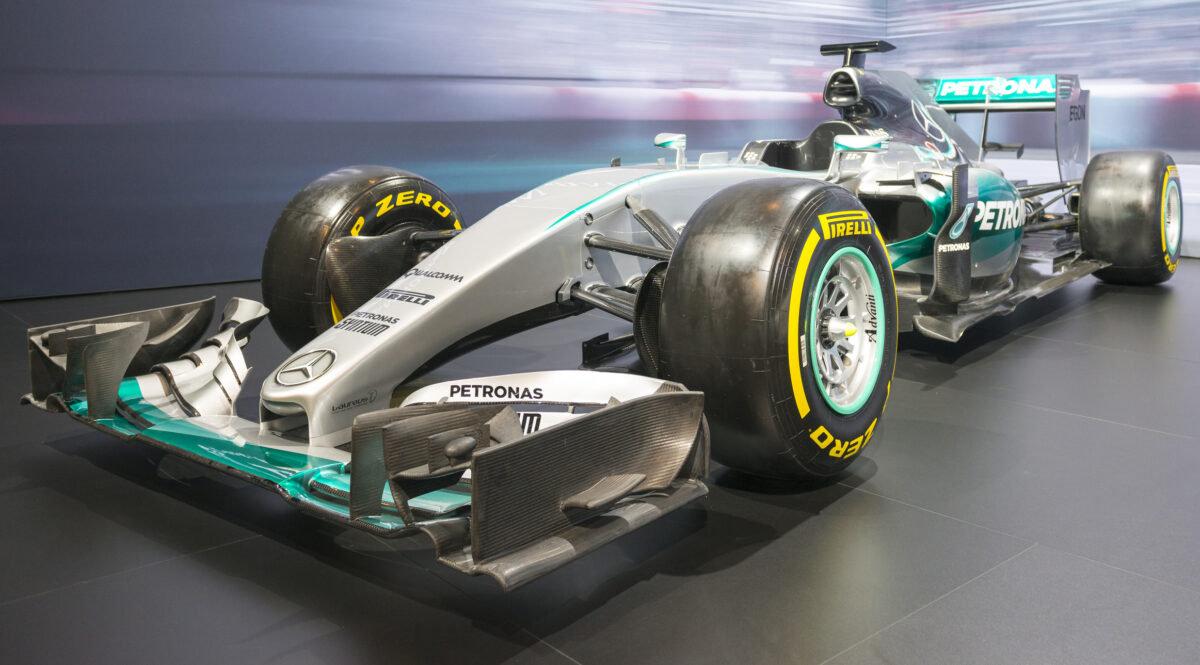 F1 Authentics: AI SEO Traffic Boost with Chat-Focused Optimisation